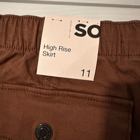 SO High Rise Brown Cargo Skirt Size 11 NWT - Picture 4 of 9